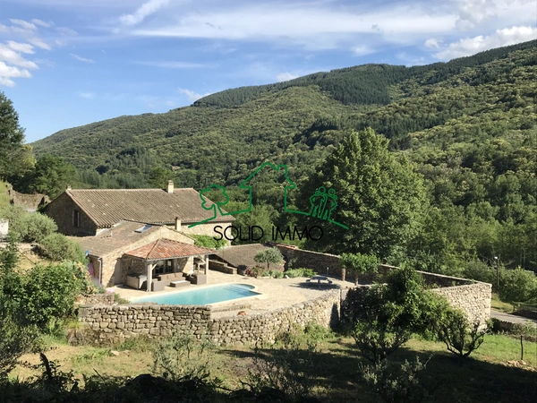 MARETTE : Une demeure d'exception au coeur de l'Ardèche mérid