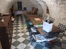 Charmant Mas Mitoyen du 18ème Siècle à Saint-Étienne-de-Font