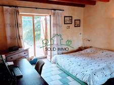 Charmant Mas Mitoyen du 18ème Siècle à Saint-Étienne-de-Font