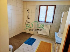 Propriété de 250 m2 avec deux appartements indépendants sur 