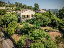 Maison familiale avec beaux volumes, terrasse et fort potent
