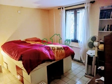 Charmante Villa de Plain-Pied avec Terrain Piscinable et Gar