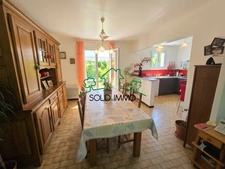 Charmante villa de plain-pied avec jardin verdoyant et doubl