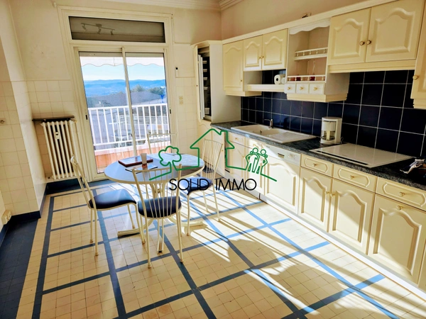 APPARTEMENT D'EXCEPTION AU COEUR DE Aubenas