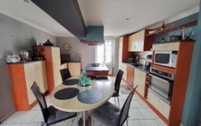 LONGERE ET SES DEPENDANCES