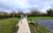 TERRAIN CONSTRUCTIBLE NON VIABILISE - MELAY