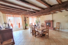 LONGERE ET SES DEPENDANCES