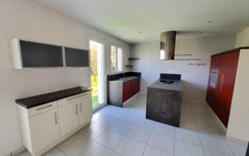 MAISON SUR SOUS-SOL - 5 CHAMBRES