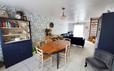 MAISON A ETAGES - 4 CHAMBRES ET 1 BUREAU