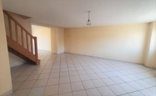 Maison lumineuse avec garage et cour   La Poitevinière 