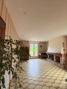 MAISON SUR SOUS-SOL A RENOVER