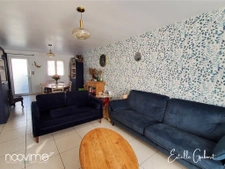 MAISON A ETAGES - 4 CHAMBRES ET 1 BUREAU