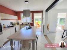 Maison rénovée avec piscine à Saint-Georges-des-Gardes 