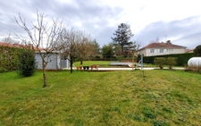 TERRAIN CONSTRUCTIBLE NON VIABILISE - MELAY