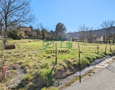 Terrain constructible de 836 m2 sur la commune Fabras 07380