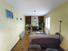 Maison traditionnelle de 113 m2 avec terrain de 11 000 m2 su