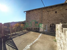 Maison Traditionnelle rénovée de 71 m2 avec Bâtisse attenant