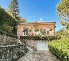 Propriété de 134 m2 avec piscine sur Vals Les Bains 07600