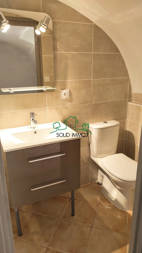 Maison en pierre de 56 m2 avec terrain de 392 m2 sur Aubenas