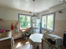 Maison traditionnelle de 113 m2 avec terrain de 11 000 m2 su
