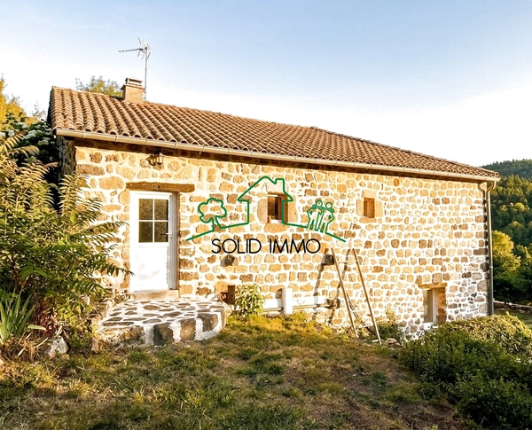 Maison traditionnelle de 194 m2 sur la commune de Meyras 073