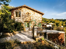 Maison Traditionnelle de 135 m2 sur la commune de Genestelle