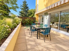 Spacieux T4 de 111 m2 avec terrasse sur la commune de Guilhe