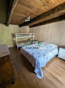 Bâtisse en pierre sur la commune de Labastide sur Besorgues 