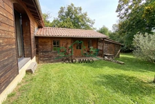 Bastide de Pierre et de Bois d'une superficie de 92 m2 + Gît