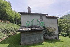 Maison traditionnelle de 113 m2 avec terrain de 11 000 m2 su