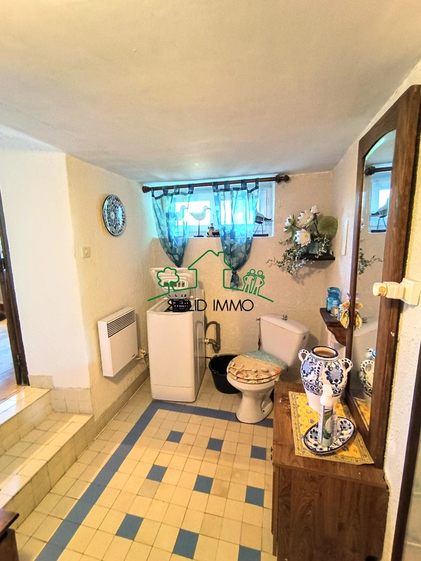 Maison traditionnelle de 150 m2 avec terrain sur la commune 