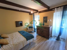 Maison traditionnelle de 194 m2 sur la commune de Meyras 073