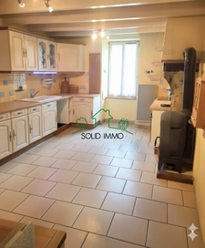 Maison de ville sur la commune de Vals les Bains 07600 pour 