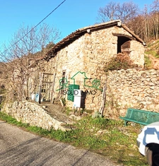 Maison de village d'une superficie de 100 m2 07600 St Andéol