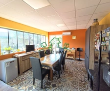 Grande propriété familiale de 156 m2 avec appartement indépe