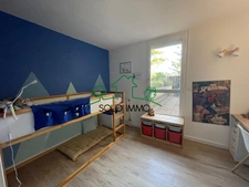 Spacieux T4 de 111 m2 avec terrasse sur la commune de Guilhe