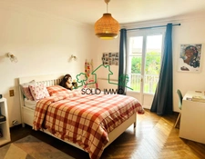 Maison traditionnelle d'une superficie habitable de 196 m2 s