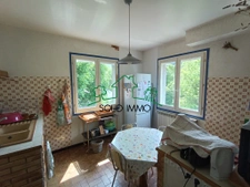 Maison traditionnelle de 113 m2 avec terrain de 11 000 m2 su