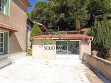 Maison traditionnelle de 150 m2 avec terrain sur la commune 