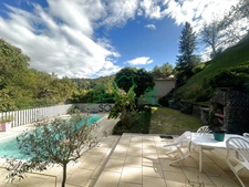 Propriété de 134 m2 avec piscine sur Vals Les Bains 07600