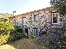 Maison traditionnelle de 194 m2 sur la commune de Meyras 073