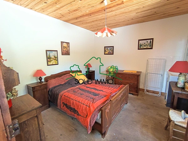 Maison traditionnelle de 150 m2 avec terrain sur la commune 