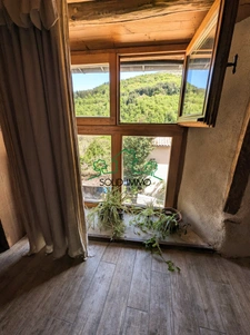 Bâtisse en pierre sur la commune de Labastide sur Besorgues 