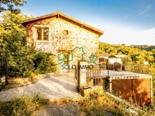 Maison Traditionnelle de 135 m2 sur la commune de Genestelle