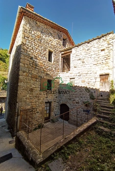 Vente Maison Traditionnelle de 95 m2 dans le village authent