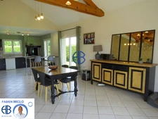 Maison Doissin 5 pièce(s) 151 m2