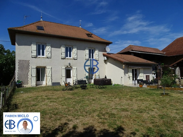 Maison 7 pièce(s) 160 m2