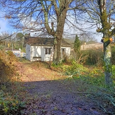 MAISON A RENOVER SUR BELLE PARCELLE