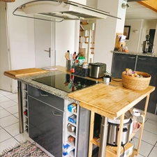 MAISON LUMINEUSE AVEC PISCINE DANS LE QUARTIER RECHERCHE DE 