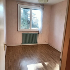 MAISON A RENOVER SUR BELLE PARCELLE